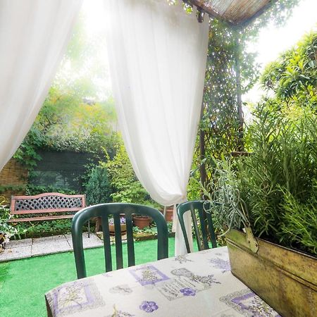 Garden Sweet House Desenzano Apartamento Desenzano del Garda Exterior foto