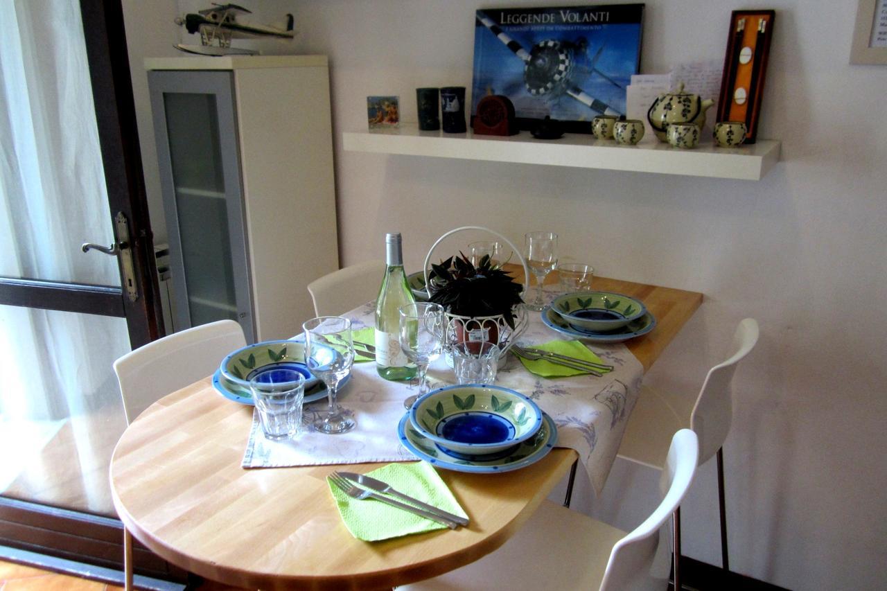 Garden Sweet House Desenzano Apartamento Desenzano del Garda Exterior foto