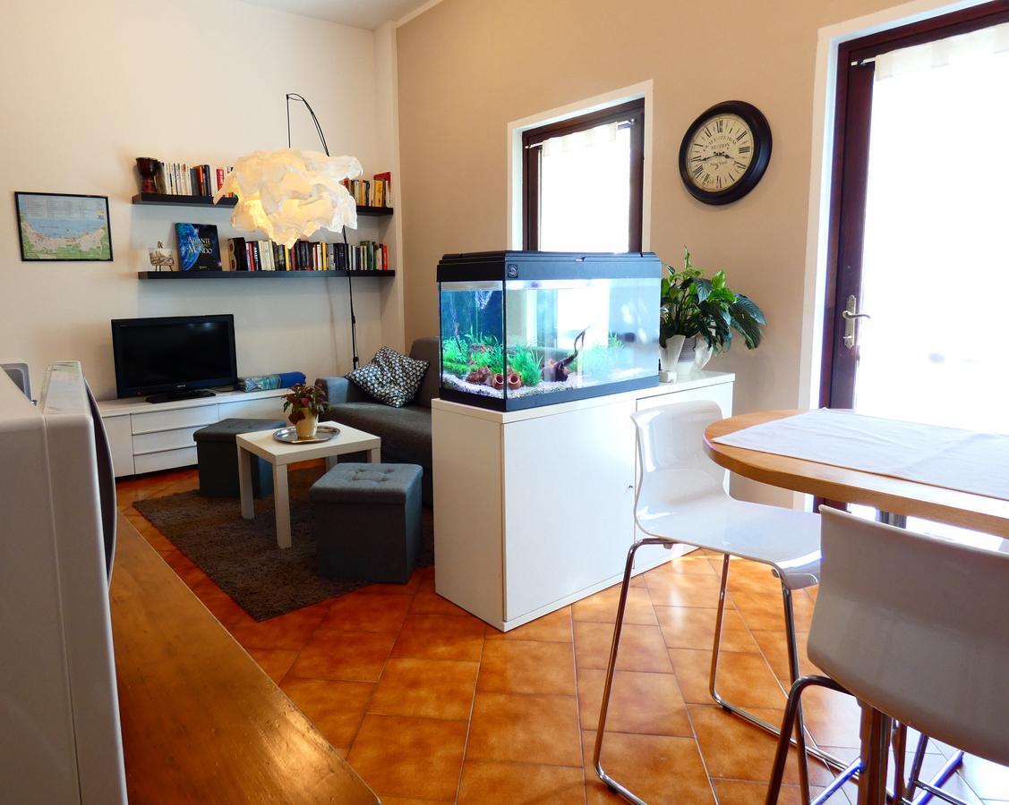 Garden Sweet House Desenzano Apartamento Desenzano del Garda Exterior foto